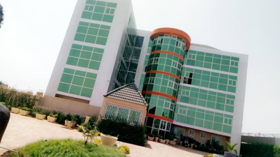 Hotel Univers 3 Aeroport Luxe Niamey Kültér fotó