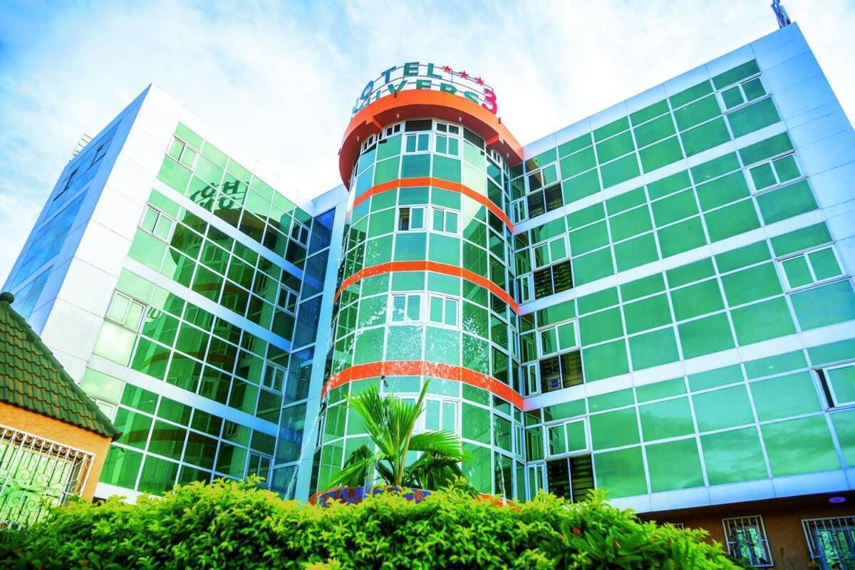Hotel Univers 3 Aeroport Luxe Niamey Kültér fotó