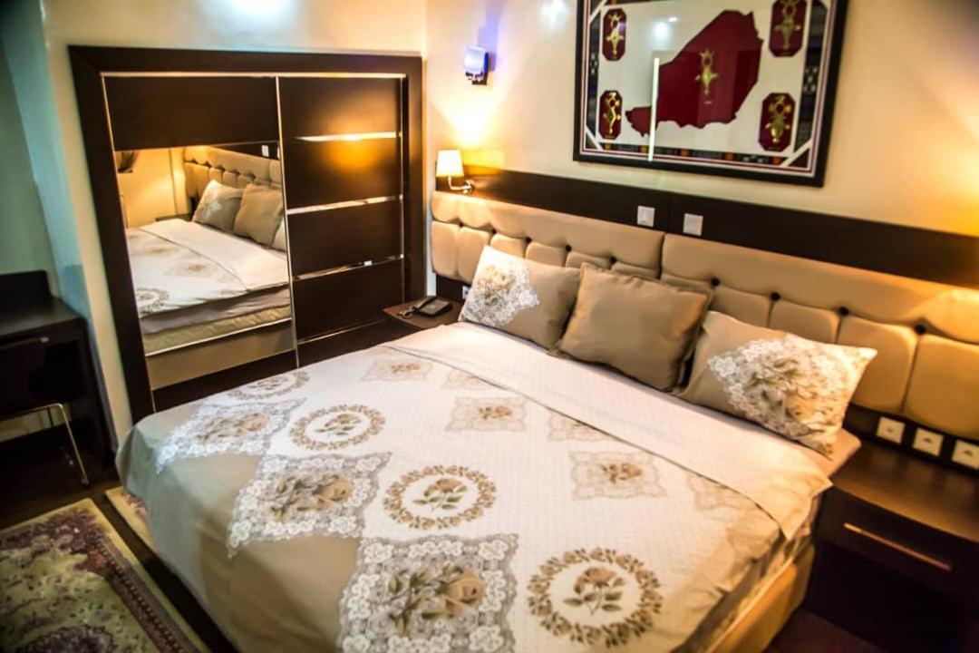 Hotel Univers 3 Aeroport Luxe Niamey Kültér fotó