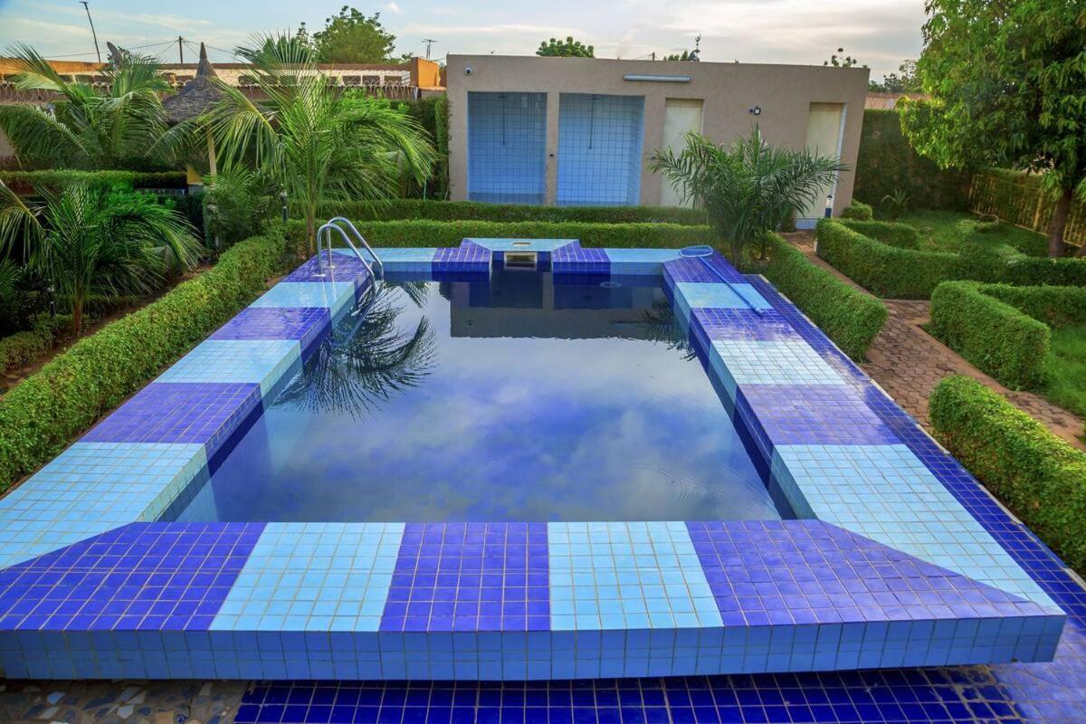 Hotel Univers 3 Aeroport Luxe Niamey Kültér fotó