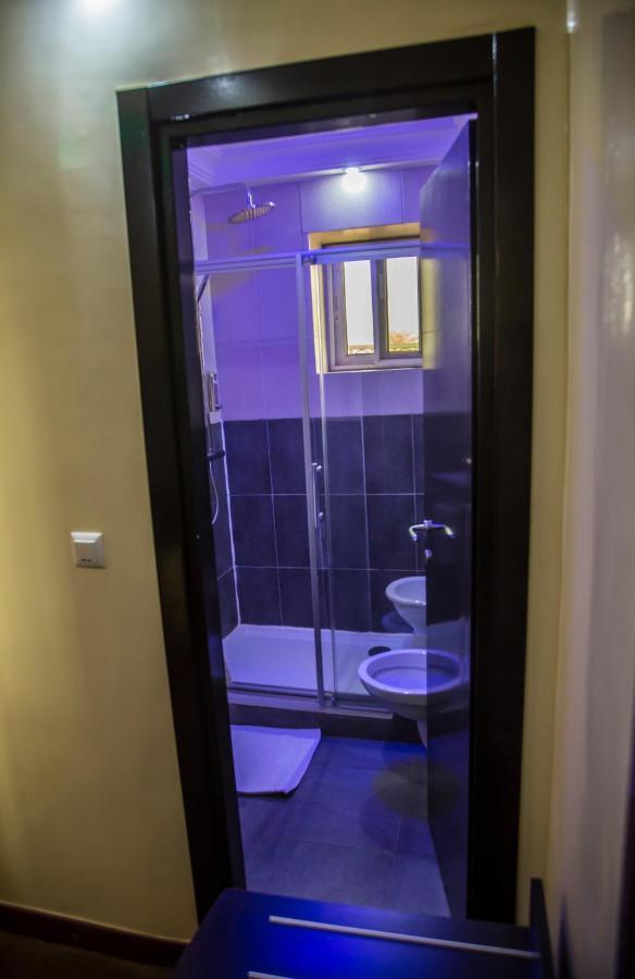Hotel Univers 3 Aeroport Luxe Niamey Kültér fotó